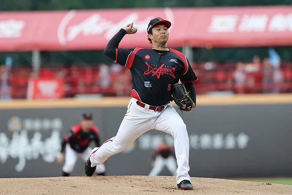5月1日味全靠曾仁和睽違717天再度拿下先發勝