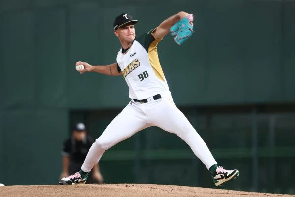 5月23日澄清湖球場,台鋼雄鷹以2比0完封統一7-ELEVEn獅