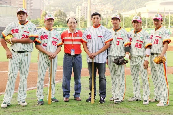羅國璋參與統一獅世代傳承