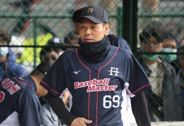 陳該發擔任教練