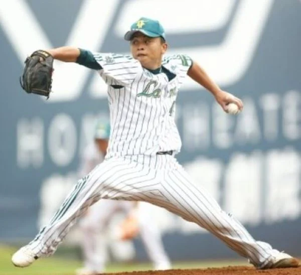 吳偲佑效力La new熊
