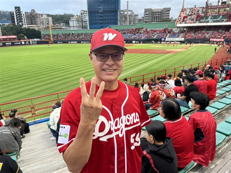 台灣棒球名將陳威成