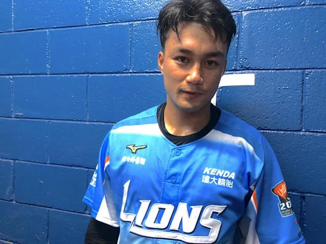 2016年中華職棒季中選秀會,潘傑楷在第五輪被統一7-ELEVEn獅選中